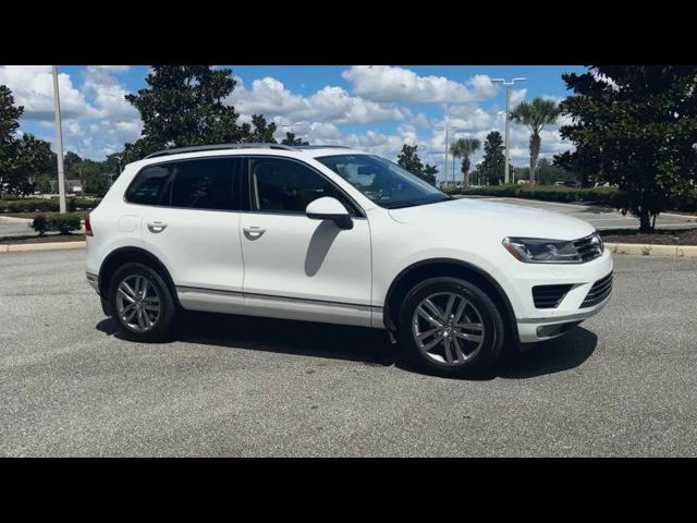 2016 Volkswagen Touareg Lux