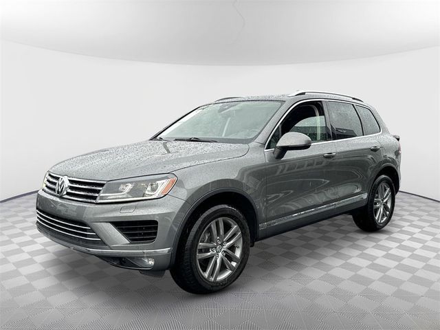 2016 Volkswagen Touareg Lux