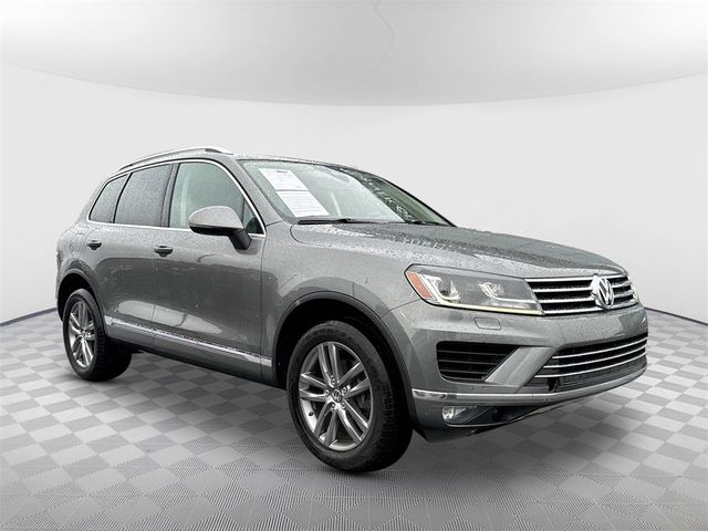 2016 Volkswagen Touareg Lux