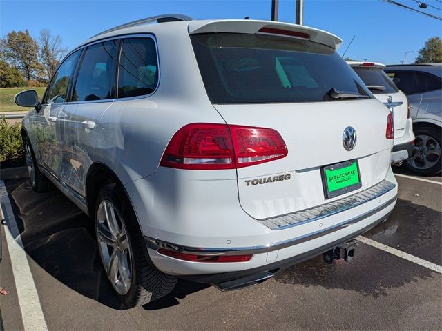 2016 Volkswagen Touareg Executive