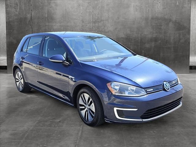 2016 Volkswagen e-Golf SE