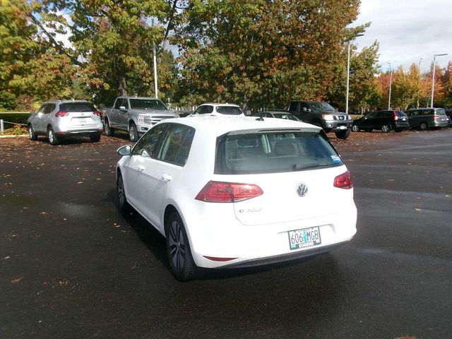 2016 Volkswagen e-Golf SE