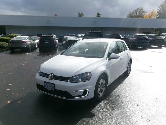 2016 Volkswagen e-Golf SE