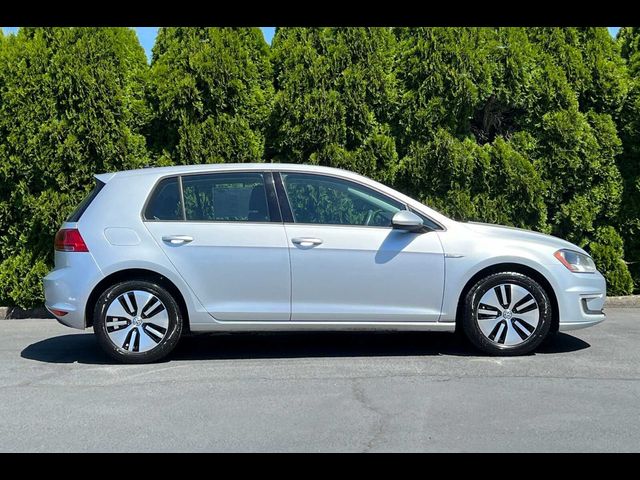 2016 Volkswagen e-Golf SE