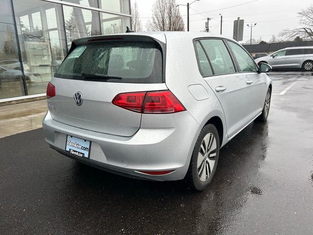 2016 Volkswagen e-Golf SE