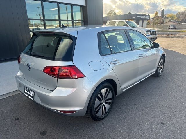 2016 Volkswagen e-Golf SE