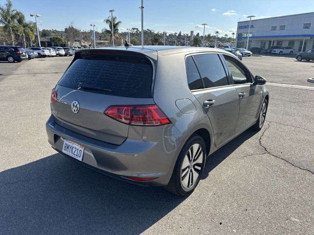 2016 Volkswagen e-Golf SE