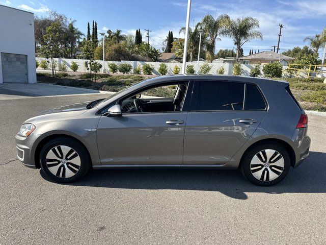 2016 Volkswagen e-Golf SE