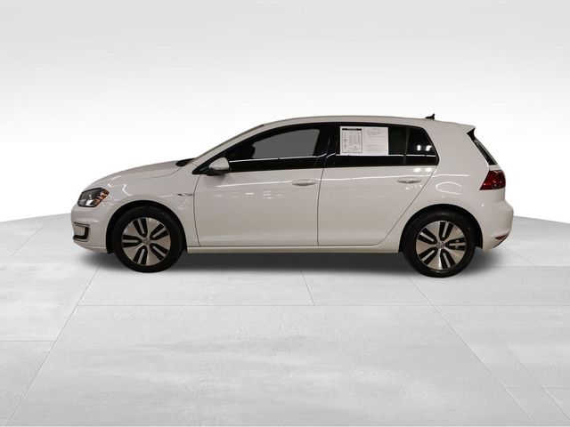 2016 Volkswagen e-Golf SE