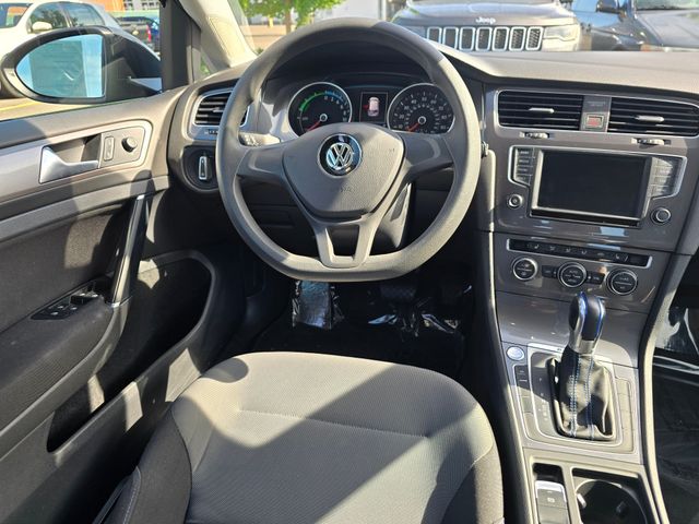 2016 Volkswagen e-Golf SE