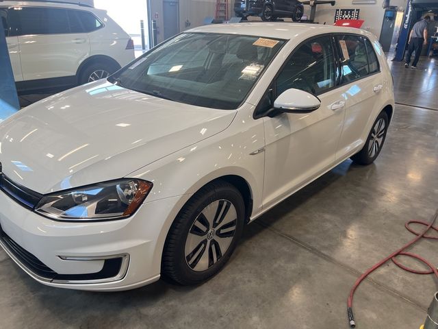 2016 Volkswagen e-Golf SE