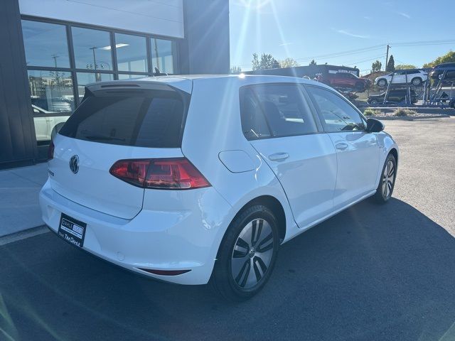 2016 Volkswagen e-Golf SE