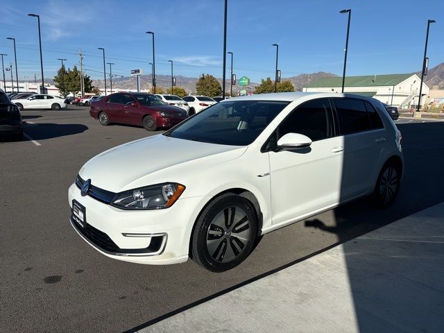 2016 Volkswagen e-Golf SE