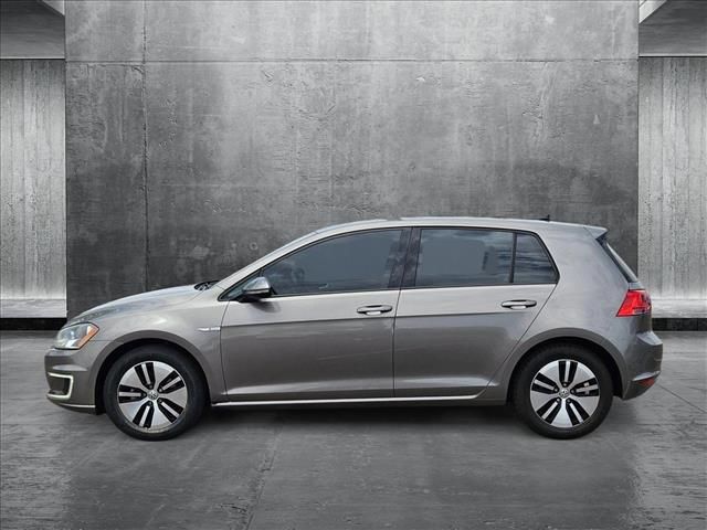 2016 Volkswagen e-Golf SE