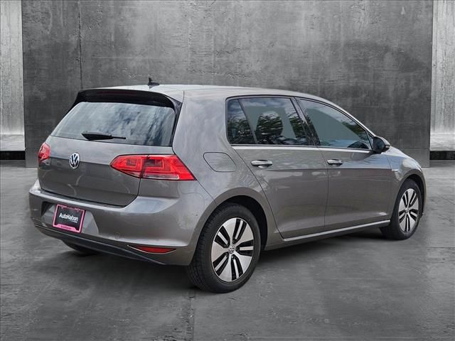 2016 Volkswagen e-Golf SE