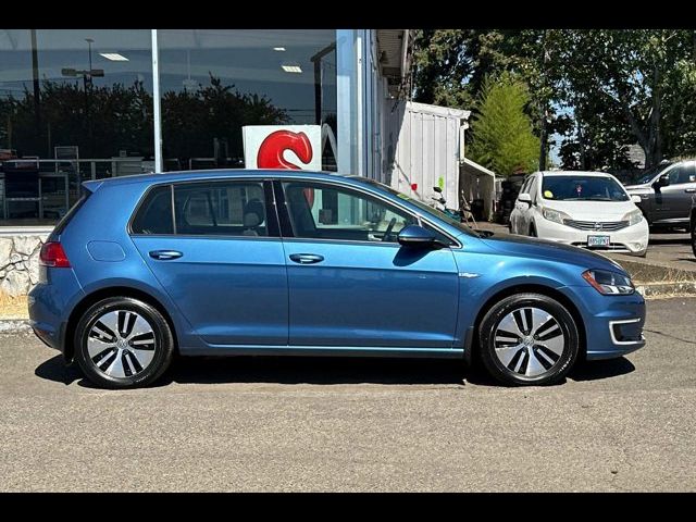 2016 Volkswagen e-Golf SE