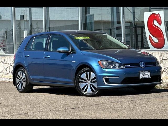 2016 Volkswagen e-Golf SE