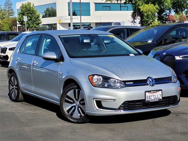 2016 Volkswagen e-Golf SE