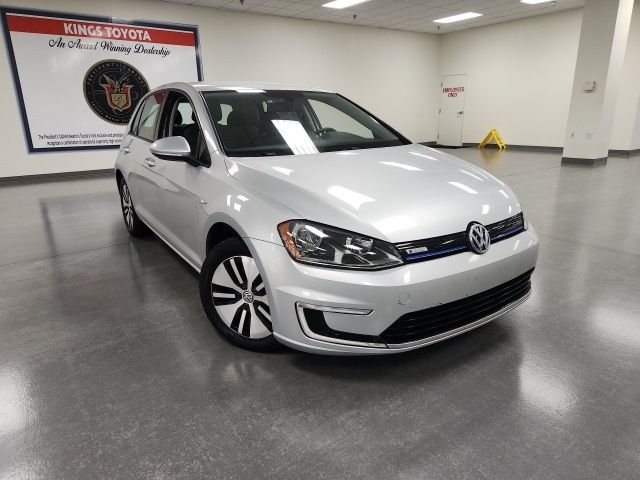 2016 Volkswagen e-Golf SE