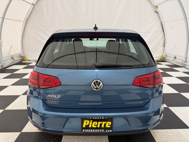 2016 Volkswagen e-Golf SE