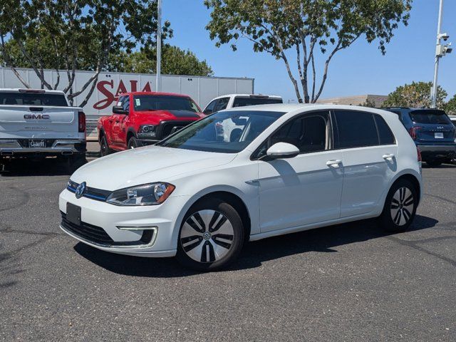 2016 Volkswagen e-Golf SE