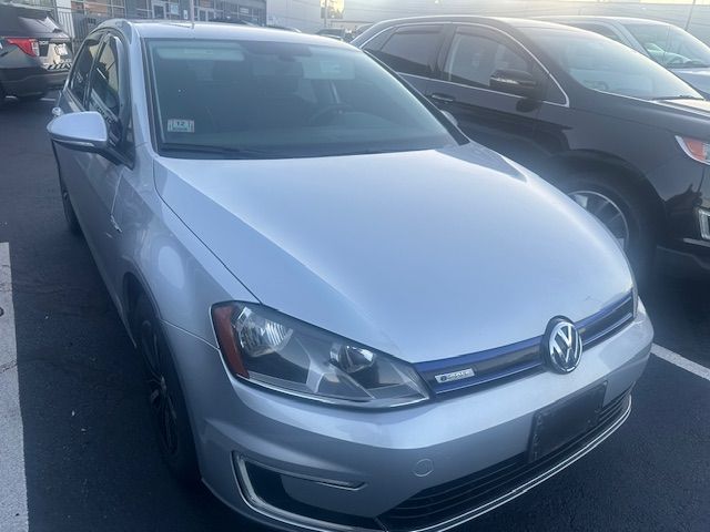 2016 Volkswagen e-Golf SE