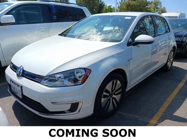 2016 Volkswagen e-Golf SE