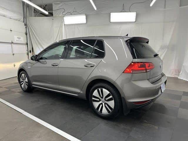 2016 Volkswagen e-Golf SE