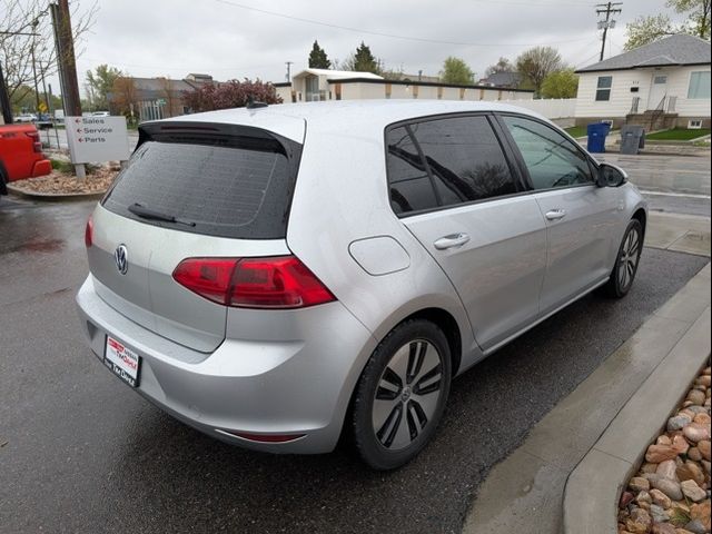 2016 Volkswagen e-Golf SE