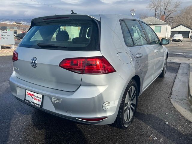 2016 Volkswagen e-Golf SE