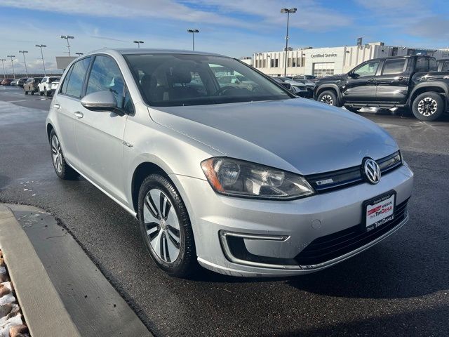 2016 Volkswagen e-Golf SE