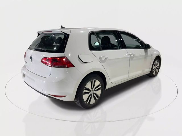 2016 Volkswagen e-Golf SE
