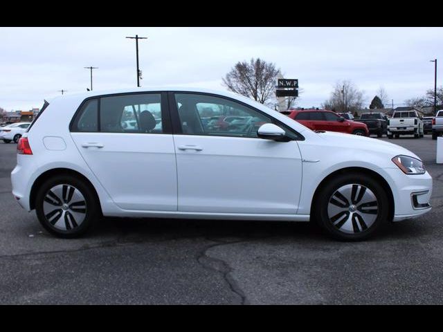 2016 Volkswagen e-Golf SE