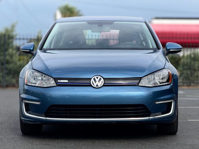 2016 Volkswagen e-Golf SE