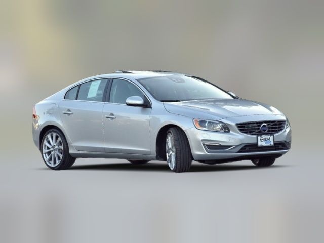 2016 Volvo S60 Inscription T5 Drive-E Platinum