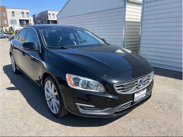 2016 Volvo S60 Inscription T5 Drive-E Platinum
