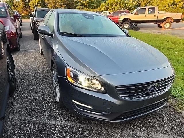 2016 Volvo S60 Inscription T5 Drive-E Platinum