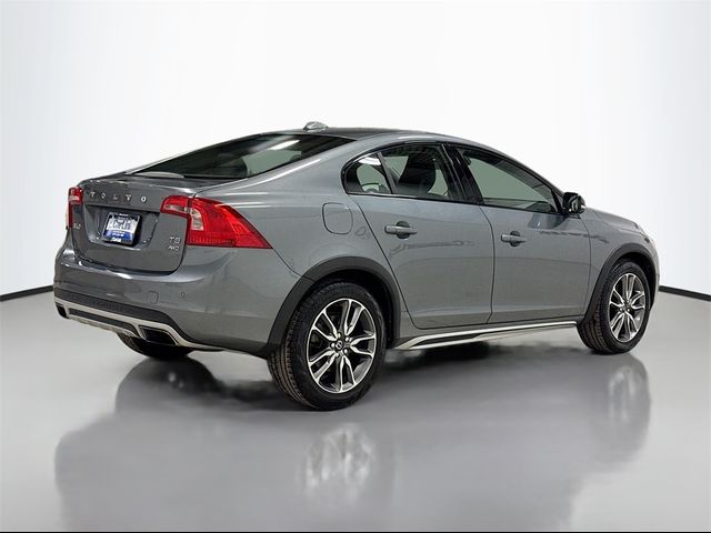 2016 Volvo S60 Cross Country T5 Platinum