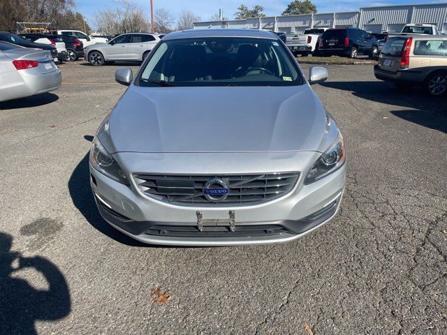 2016 Volvo S60 Inscription T5 Drive-E Platinum