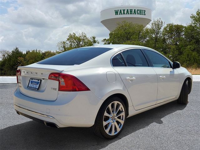 2016 Volvo S60 Inscription T5 Drive-E Platinum