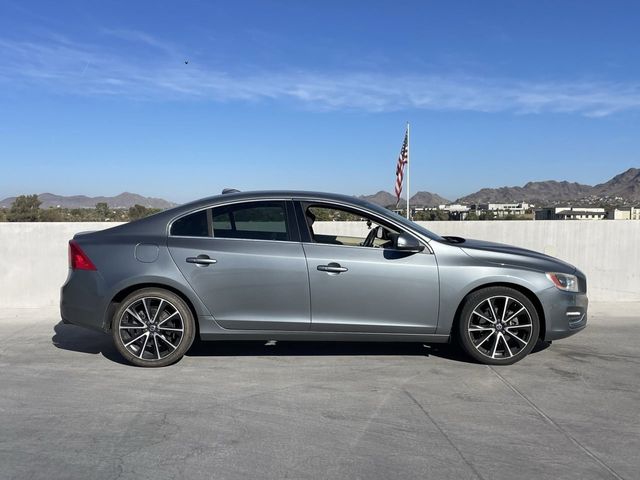 2016 Volvo S60 Inscription T5 Drive-E Platinum