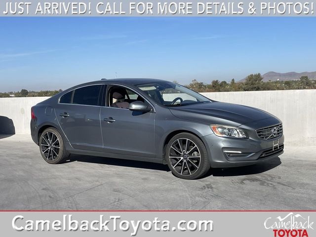 2016 Volvo S60 Inscription T5 Drive-E Platinum