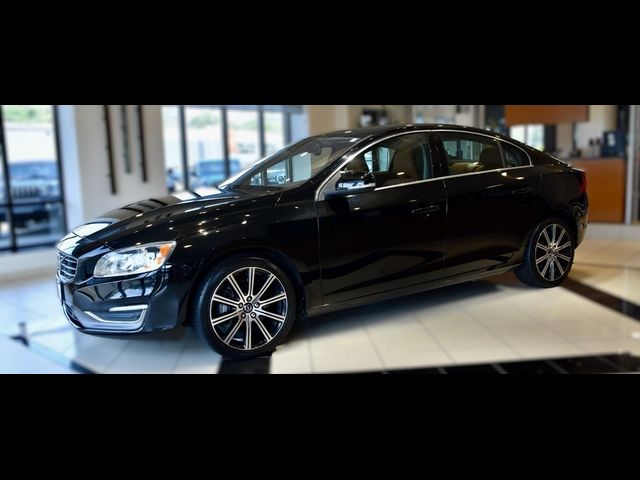 2016 Volvo S60 Inscription T5 Drive-E Platinum