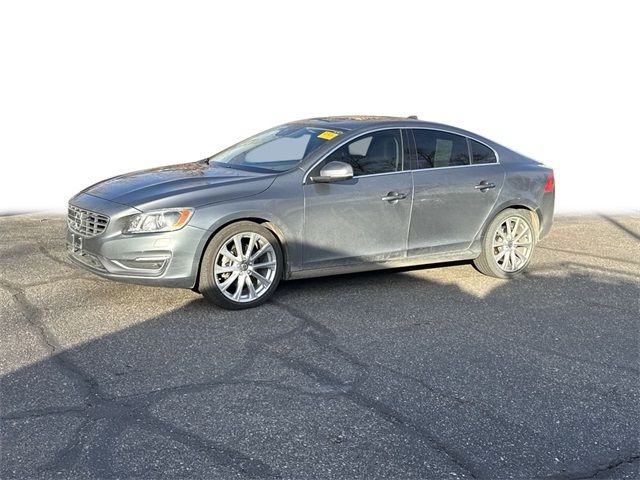 2016 Volvo S60 Inscription T5 Drive-E Platinum