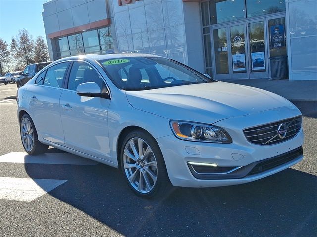 2016 Volvo S60 Inscription T5 Drive-E Platinum