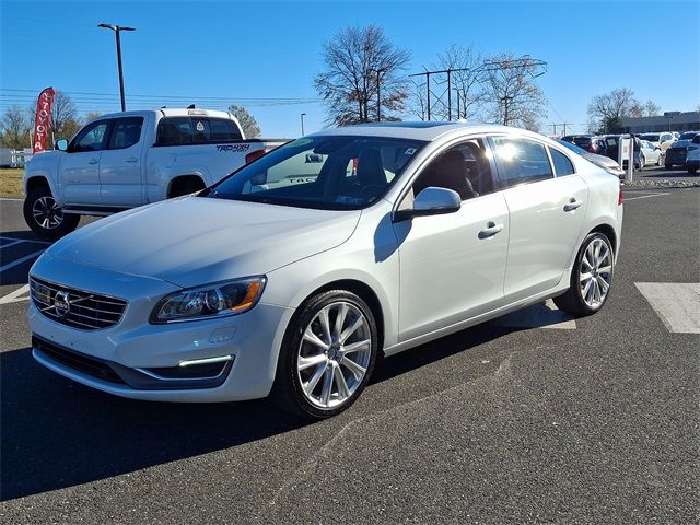 2016 Volvo S60 Inscription T5 Drive-E Platinum