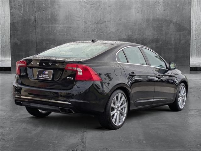 2016 Volvo S60 Inscription T5 Drive-E Platinum