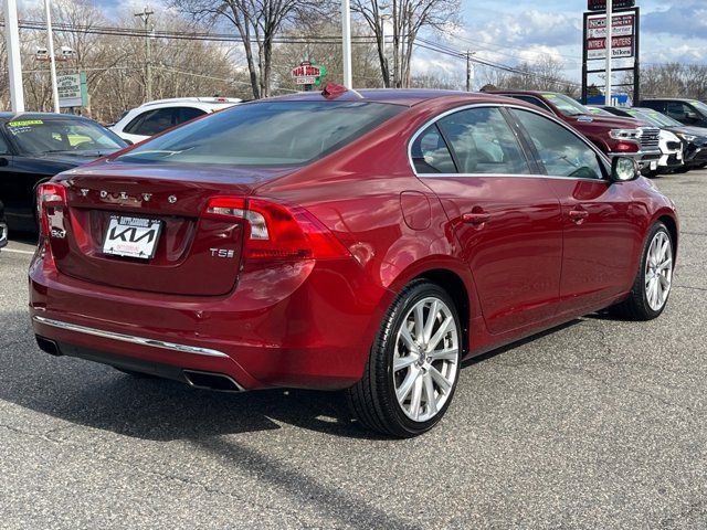 2016 Volvo S60 Inscription T5 Drive-E Platinum
