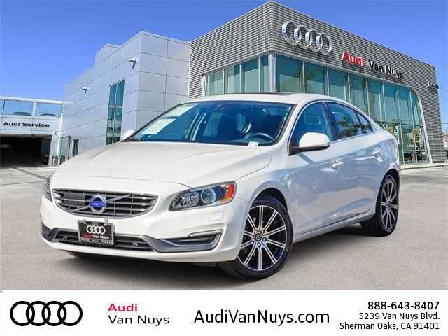 2016 Volvo S60 Inscription T5 Drive-E Platinum