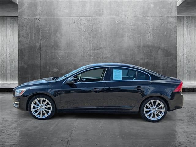 2016 Volvo S60 Inscription T5 Drive-E Platinum